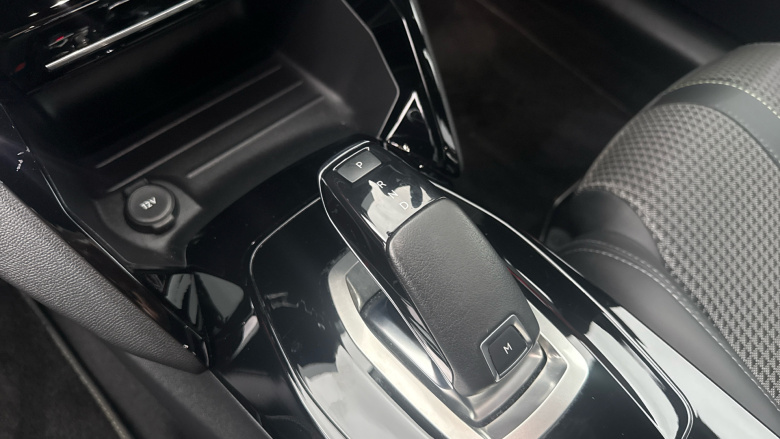 Peugeot 208 1.2 PureTech 100 GT 5dr EAT8 Petrol Hatchback